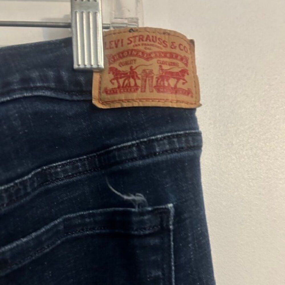 Levi's 505 distressed 5 pocket straight denim jeans, size 33/32 - Picture 4 of 6